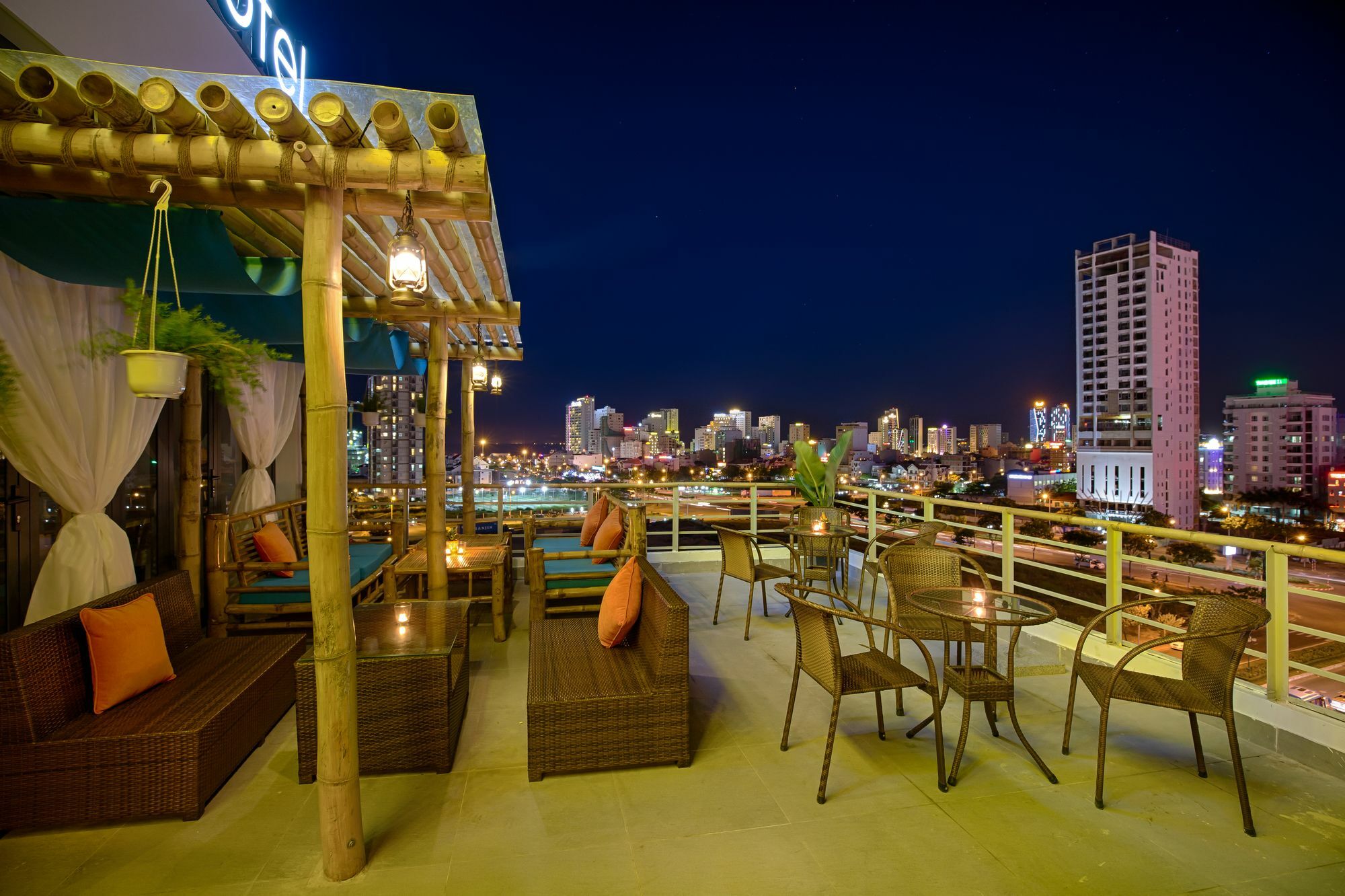 Continent Hotel Дананг Екстер'єр фото